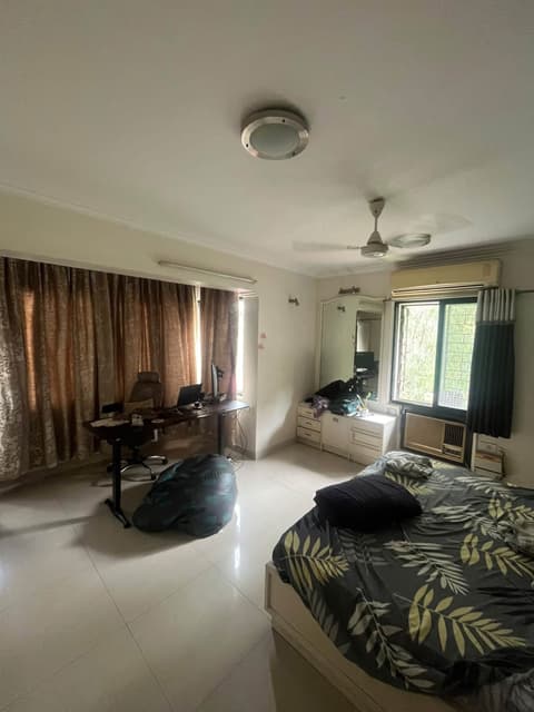 A photo of the room in Frazer Town